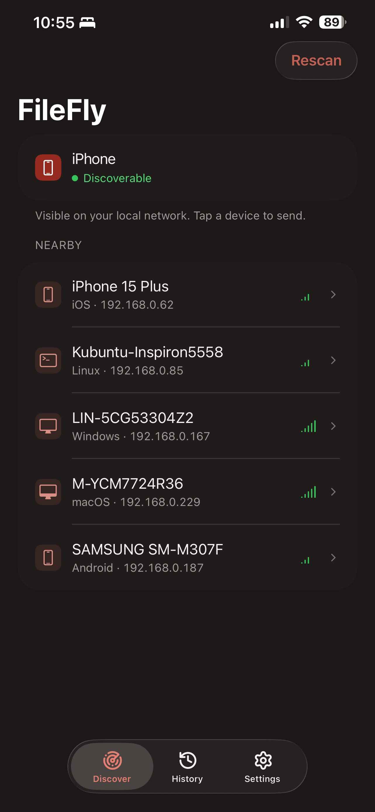FileFly on iPhone listing nearby Windows, macOS and Linux devices on the local network
